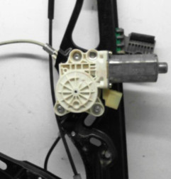 Leve vitre electrique avant gauche MERCEDES CLASSE E 211 Photo n°5