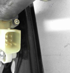 Leve vitre electrique avant gauche MERCEDES CLASSE E 211 Photo n°6