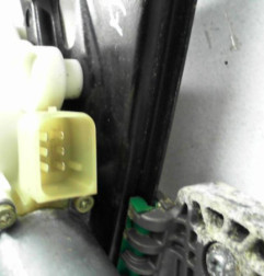 Leve vitre electrique avant droit MERCEDES CLASSE E 211 Photo n°6