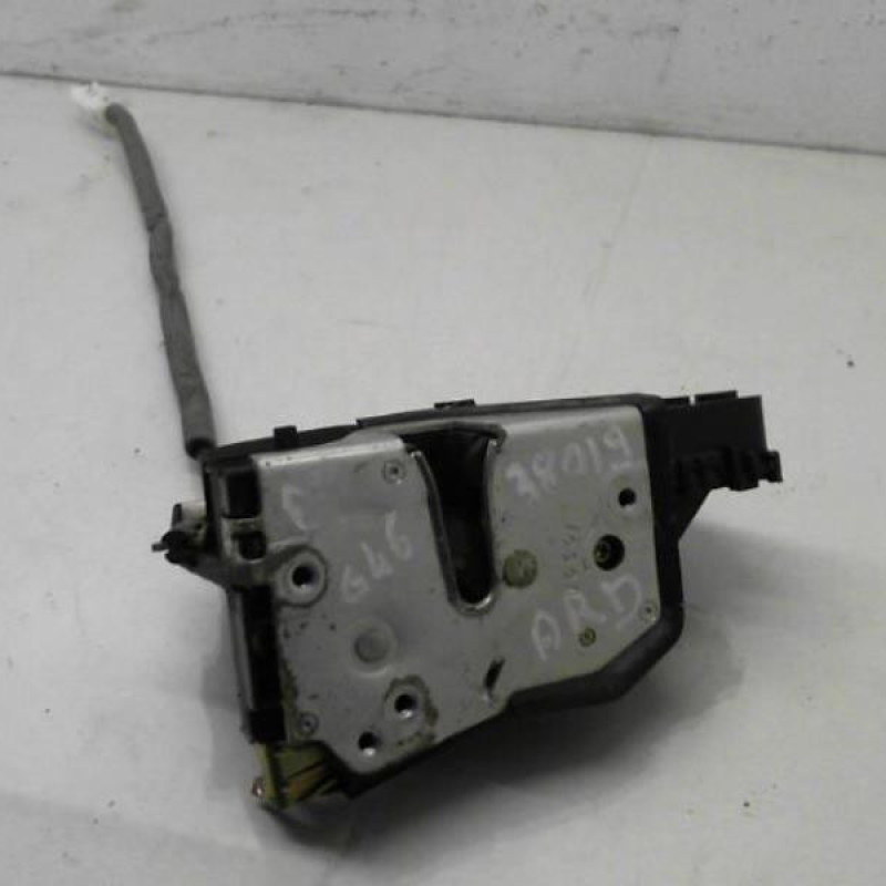 Serrure arriere droit BMW SERIE 3 E46