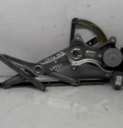 Leve vitre electrique avant droit TOYOTA COROLLA VERSO 2 Photo n°1