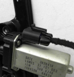 Leve vitre electrique avant gauche FIAT PUNTO 2 Photo n°3