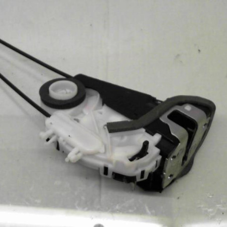 Serrure arriere droit TOYOTA YARIS 3