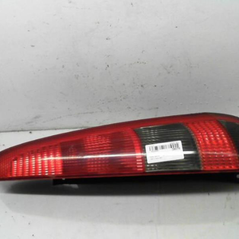 Feu arriere principal droit (feux) FORD FIESTA 5