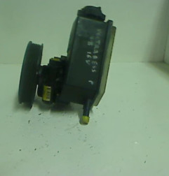 Pompe de direction OPEL VECTRA Photo n°5