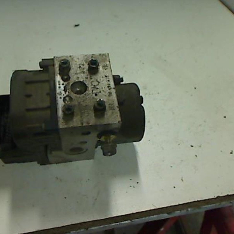 Bloc ABS (freins anti-blocage) OPEL CORSA B