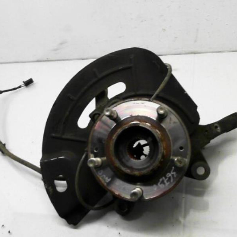 Fusee avant droit HYUNDAI I 40 Fusee avant droit HYUNDAI I 40