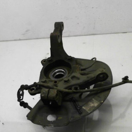 Fusee avant droit HYUNDAI I 40