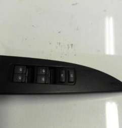 Interrupteur de leve vitre avant gauche SSANGYONG KYRON Photo n°1