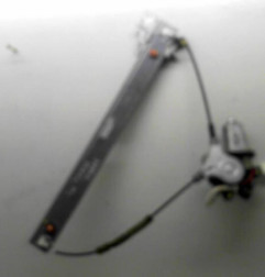 Leve vitre electrique avant gauche MAZDA PREMACY Photo n°1