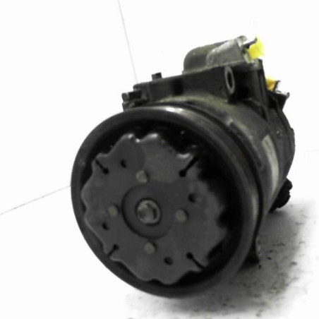 Compresseur clim VOLKSWAGEN POLO 4