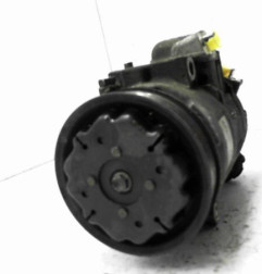 Compresseur clim VOLKSWAGEN POLO 4 Photo n°5