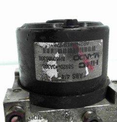 Bloc ABS (freins anti-blocage) HYUNDAI TRAJET