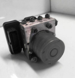 Bloc ABS (freins anti-blocage) VOLKSWAGEN POLO 5 Photo n°1