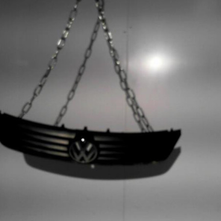 Calandre VOLKSWAGEN PASSAT 4 Photo n°1