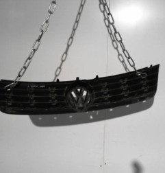 Calandre VOLKSWAGEN PASSAT 4