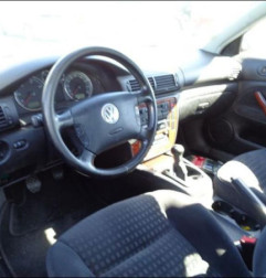 Malle/Hayon arriere VOLKSWAGEN PASSAT 4 Photo n°3