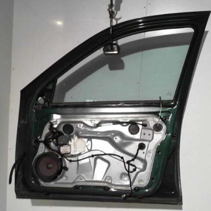 Porte avant droit VOLKSWAGEN GOLF 4