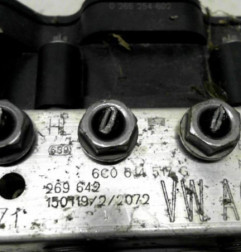 Bloc ABS (freins anti-blocage) VOLKSWAGEN POLO 5 Photo n°6