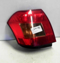 Feu arriere principal droit (feux) TOYOTA COROLLA 10 Photo n°4