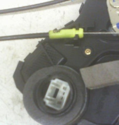 Serrure avant gauche TOYOTA COROLLA 10 Photo n°3