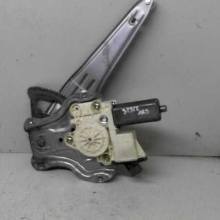 Leve vitre electrique arriere droit TOYOTA AVENSIS 2 Photo n°1