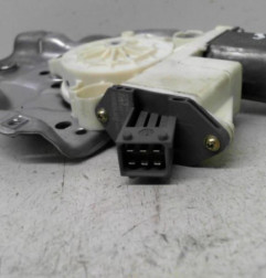 Leve vitre electrique arriere droit TOYOTA AVENSIS 2 Photo n°3