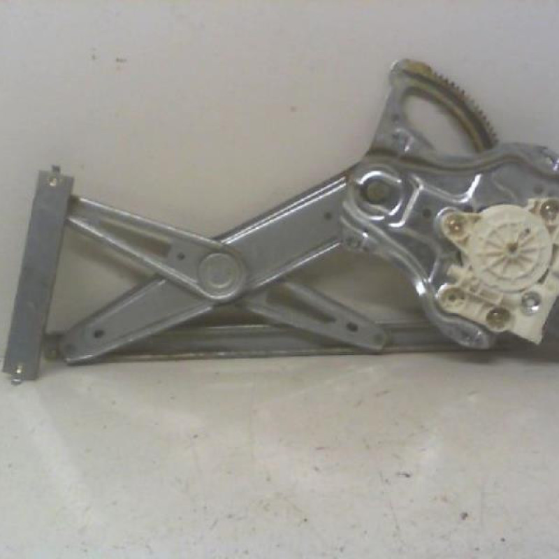 Leve vitre electrique avant droit TOYOTA COROLLA 10