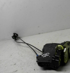 Serrure avant gauche TOYOTA AVENSIS 2 Photo n°4