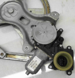 Leve vitre electrique arriere droit TOYOTA COROLLA VERSO 2 Photo n°3