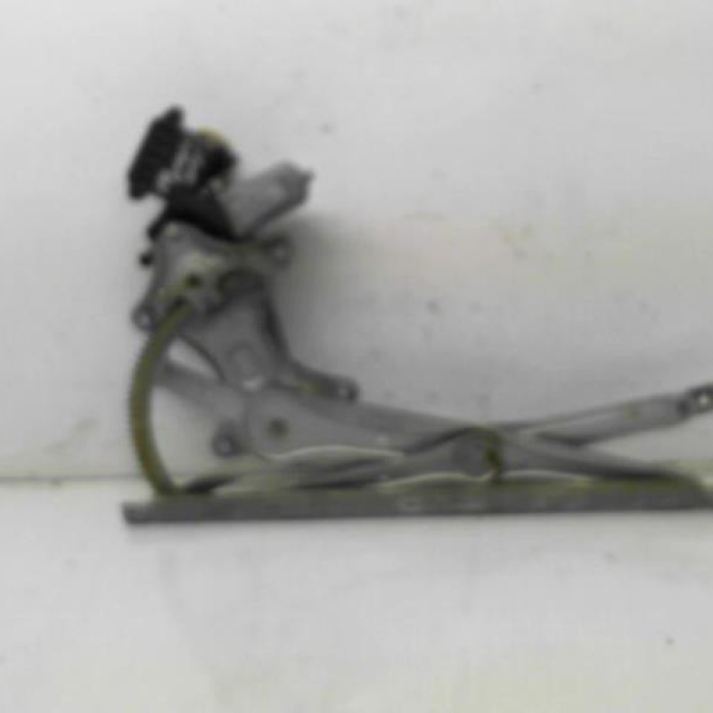 Leve vitre electrique arriere gauche TOYOTA COROLLA VERSO 2