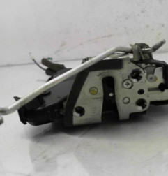 Serrure avant droit TOYOTA COROLLA VERSO 2