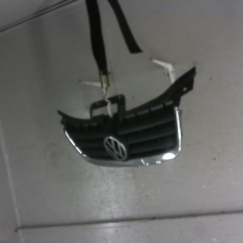 Calandre VOLKSWAGEN TOURAN 1