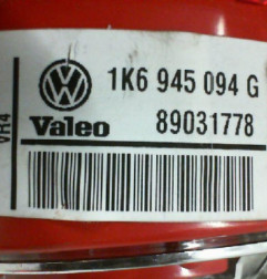 Feu arriere secondaire droit (feux) VOLKSWAGEN GOLF 5 Photo n°3