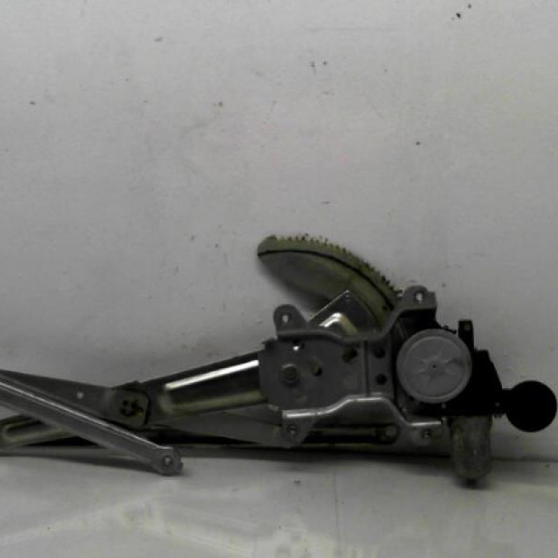 Leve vitre electrique avant droit SUZUKI SWIFT 3