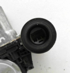 Leve vitre electrique avant gauche SUZUKI SWIFT 3 Photo n°6