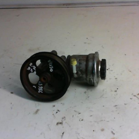 Pompe de direction TOYOTA COROLLA Photo n°1