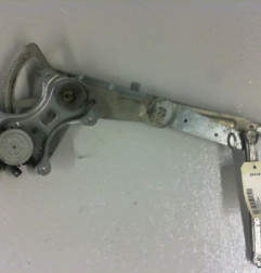 Leve vitre electrique avant droit TOYOTA RAV4 Photo n°1