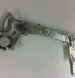 Leve vitre electrique avant droit TOYOTA RAV4 Photo n°3