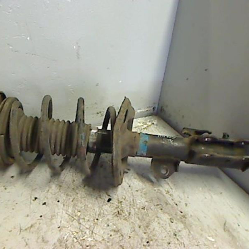 Amortisseur avant gauche TOYOTA AURIS 1