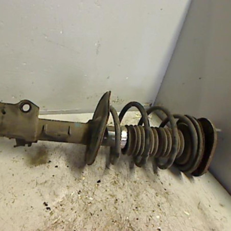 Amortisseur avant droit TOYOTA AURIS 1