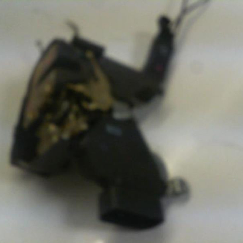 Serrure avant gauche TOYOTA RAV4 2