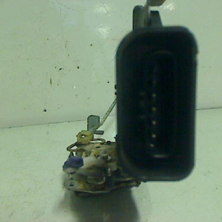 Serrure avant droit TOYOTA RAV4