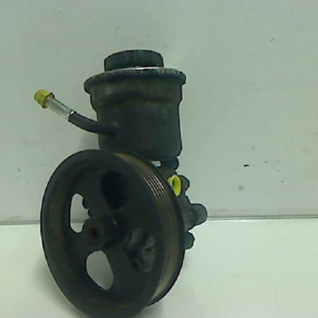 Pompe de direction TOYOTA COROLLA VERSO 2 Photo n°1