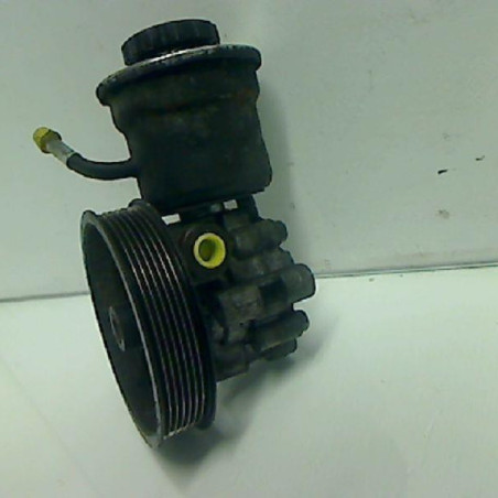 Pompe de direction TOYOTA COROLLA VERSO 2