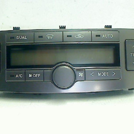 Commande chauffage TOYOTA AVENSIS 2 Photo n°1