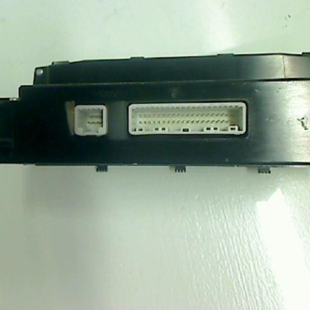Commande chauffage TOYOTA AVENSIS 2