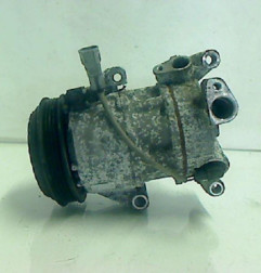 Compresseur clim TOYOTA YARIS 3 Photo n°1