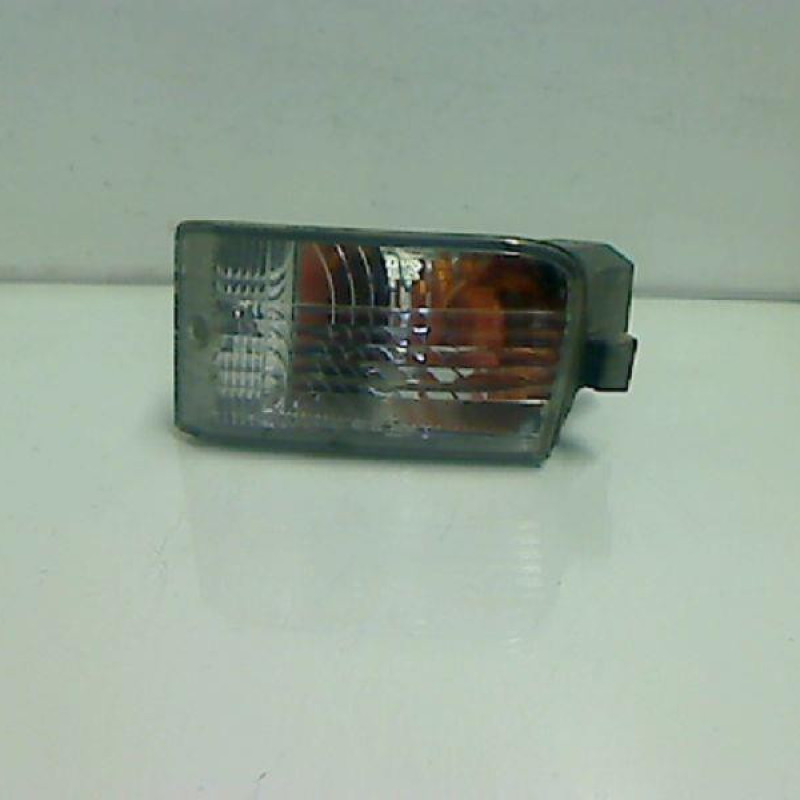 Optique avant secondaire gauche (feux)(clignotant) TOYOTA RAV4 2