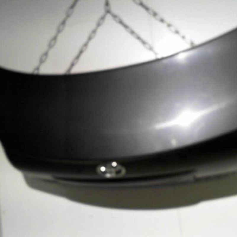 Malle/Hayon arriere TOYOTA AVENSIS 2